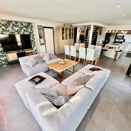 / Maison Independante 150m De La Avec Jacuzzi Et Piscine Chauffee A Cyprien 빌라 생시프리앙